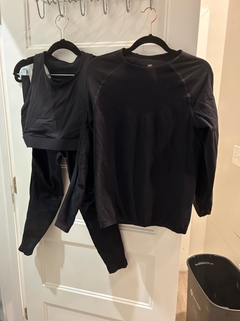 Fabletics 3-Piece Black "Sync Seamless" & "Belle" Activewear Set - Large